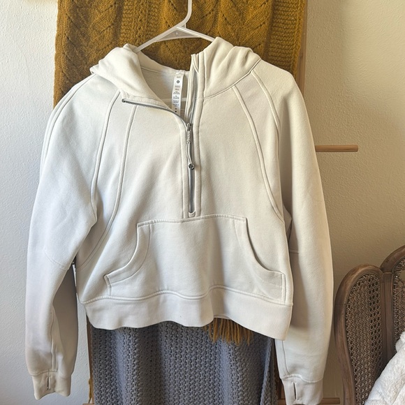 lululemon athletica Tops - Lululemon Scuba Hoodie